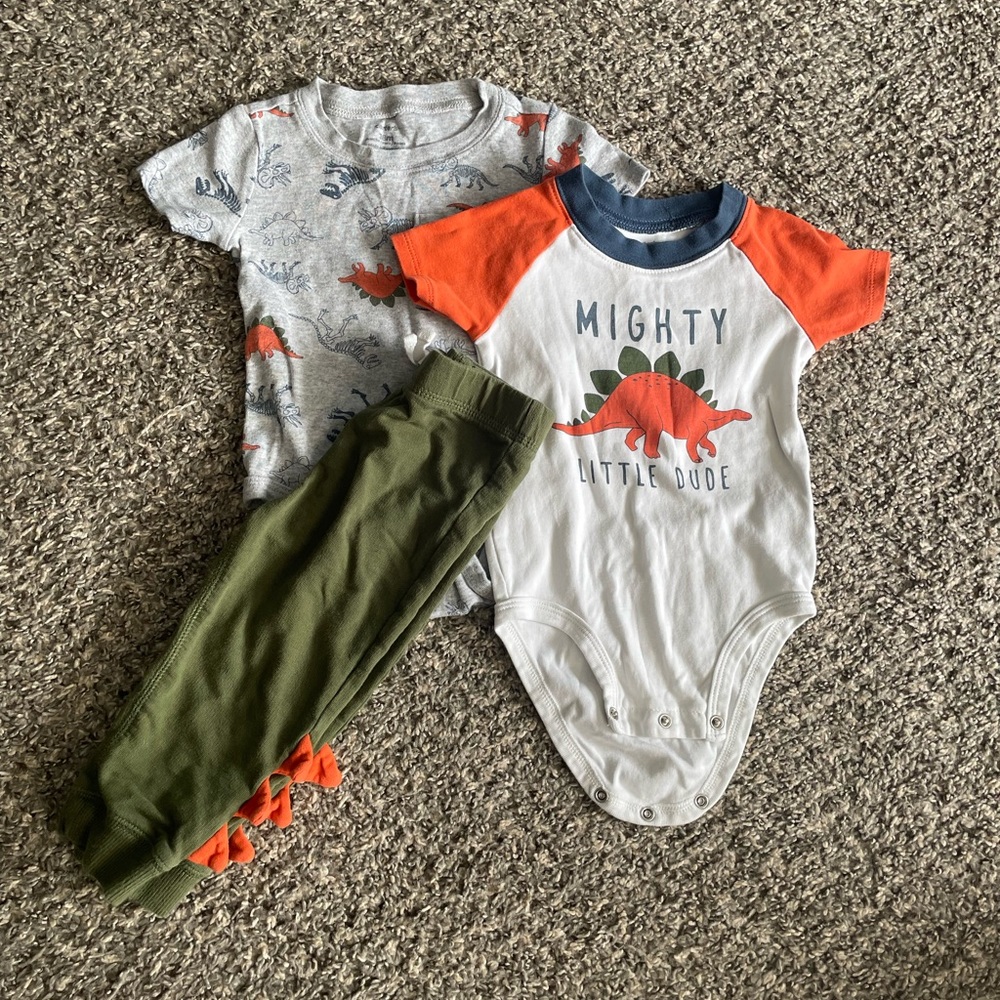 Dino Outfit Set